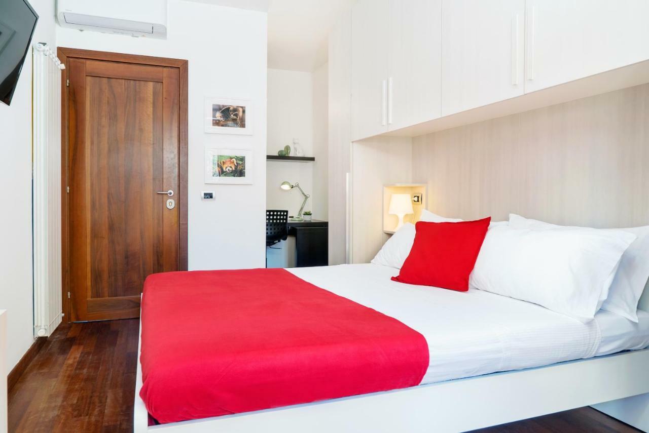 Four Bedroom Villa Near Metro Milano Esterno foto