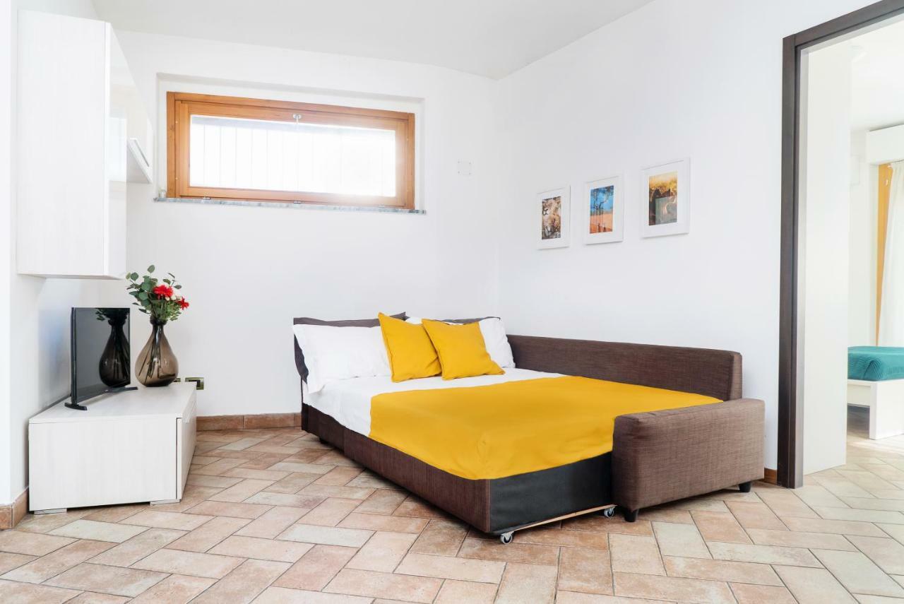 Four Bedroom Villa Near Metro Milano Esterno foto
